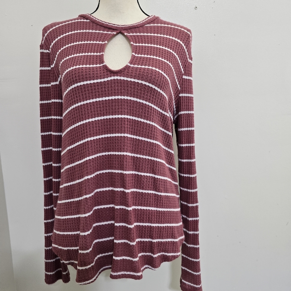 CHARLOTTE RUSSE size Large Long Sleeve Waffle Knit Striped Keyhole Top Mauve‎